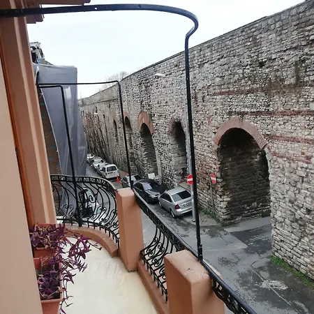 No 1 House By Valence