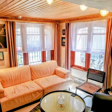 No 1 House By Valence Hotel