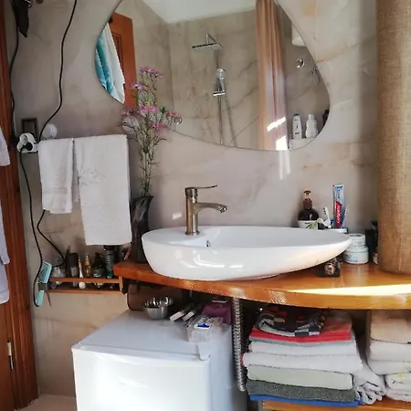 No 1 House By Valence 酒店