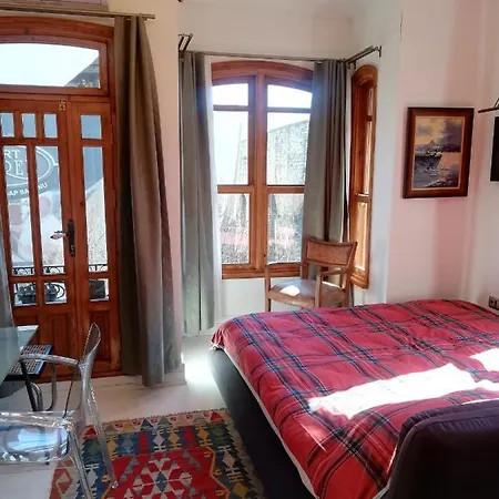 No 1 House By Valence Hotel