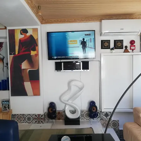 No 1 House By Valence 2*