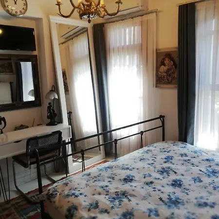 Hotel No 1 House By Valence 2*