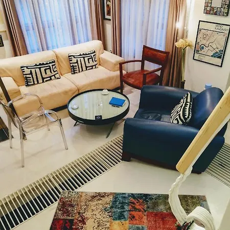 No 1 House By Valence Otel 2*