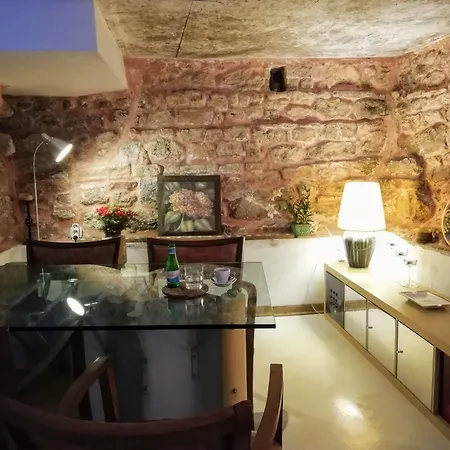 Ξενοδοχείο No 1 House By Valence 2*