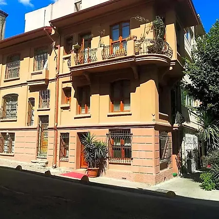Hotel No 1 House By Valence