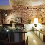 מלון No 1 House By Valence 2*