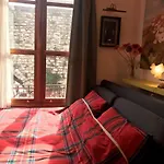 מלון No 1 House By Valence