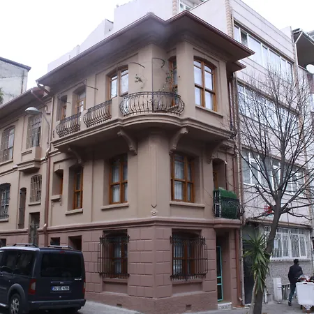 No 1 House By Valence Szálloda