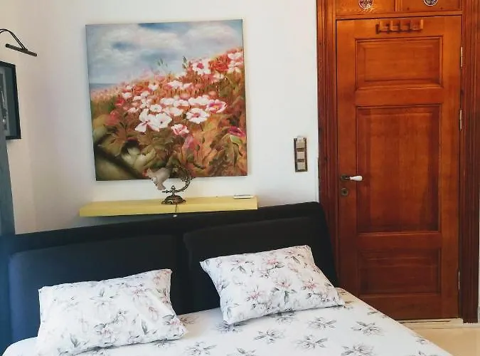 Отель No 1 House By Valence Стамбул