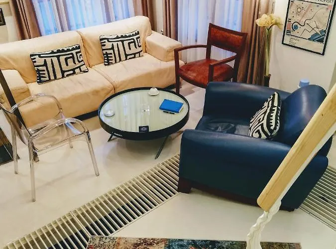 No 1 House By Valence Отель 2*