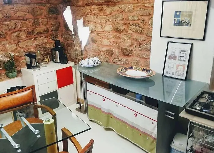 Отель No 1 House By Valence