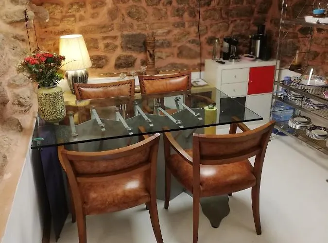 No 1 House By Valence