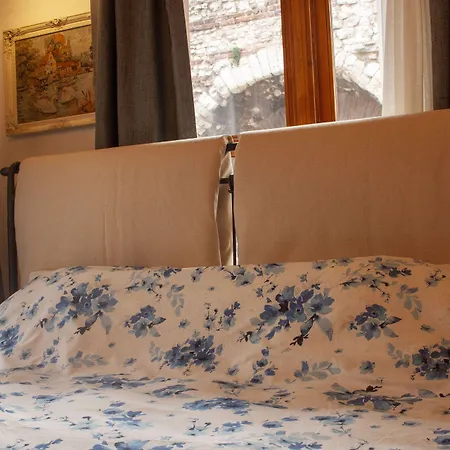 Hotel No 1 House By Valence